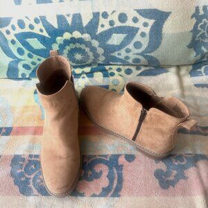 Gold Tan Yellow Taup faux suede boots